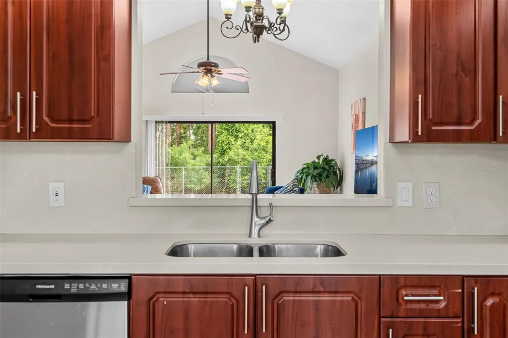 806 Vermont Woods Lane Orlando FL 32824