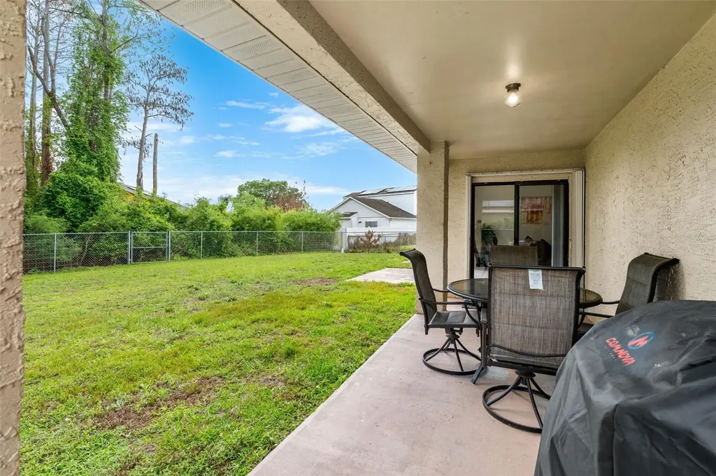 806 Vermont Woods Lane Orlando FL 32824