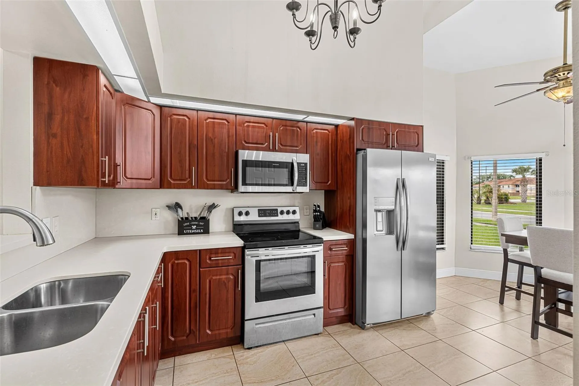 806 Vermont Woods Lane Orlando FL 32824