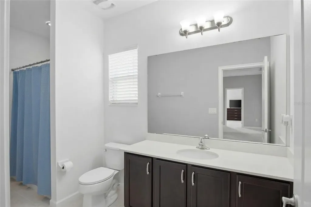 6818 Goldflower Avenue Harmony FL 34773