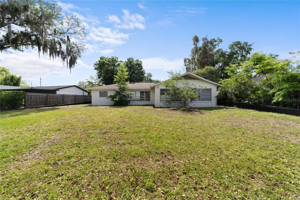 1881 Lake Spier Drive Winter Park FL 32789