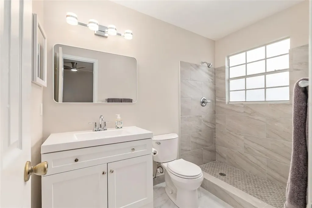 9755 SW 52nd Road Gainesville FL 32608
