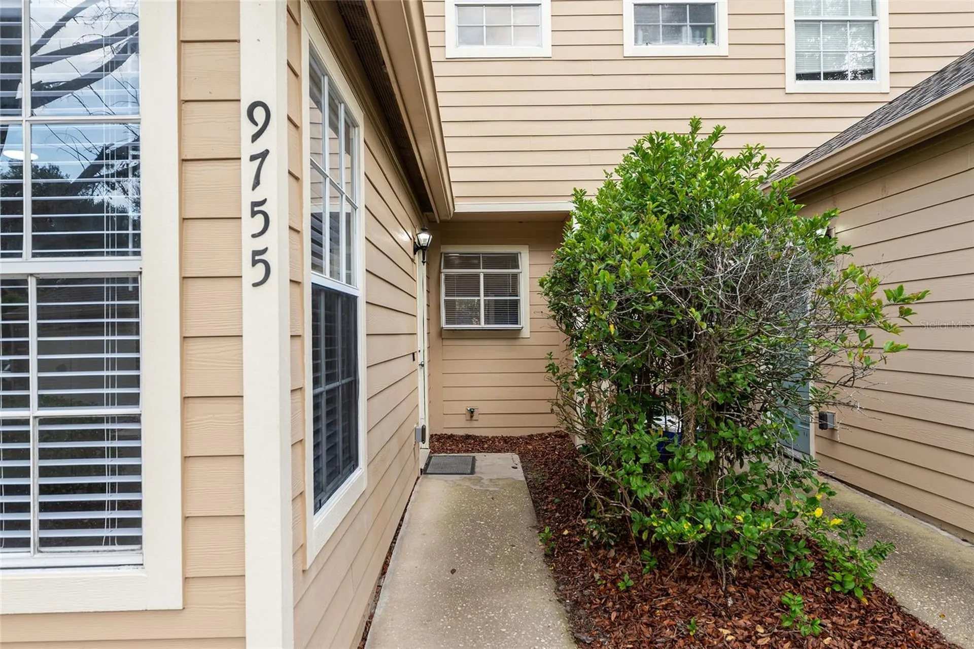 9755 SW 52nd Road Gainesville FL 32608