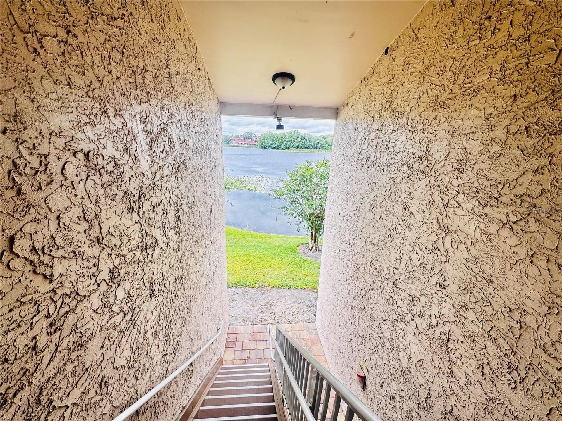 155 Pearl Lake Causeway Altamonte Springs FL 32714