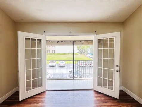 155 Pearl Lake Causeway Altamonte Springs FL 32714