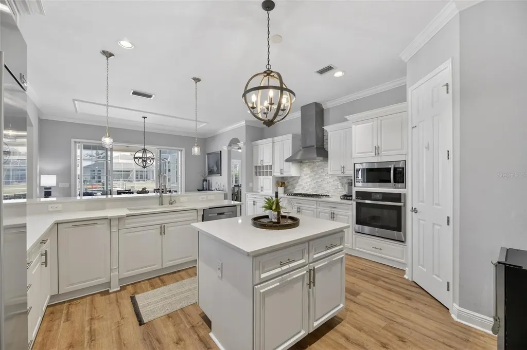 613 Balibay Road Apollo Beach FL 33572