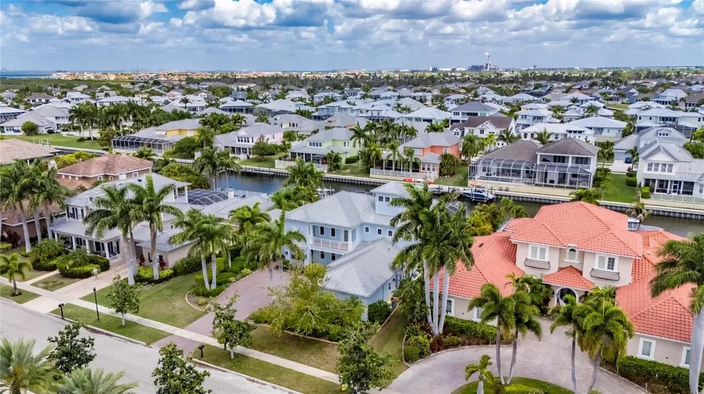 613 Balibay Road Apollo Beach FL 33572
