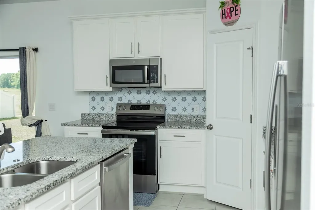 661 Crown Rose Drive Eagle Lake FL 33839