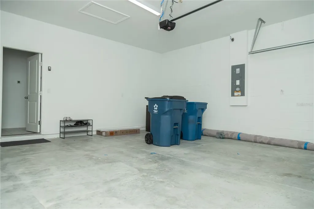 661 Crown Rose Drive Eagle Lake FL 33839