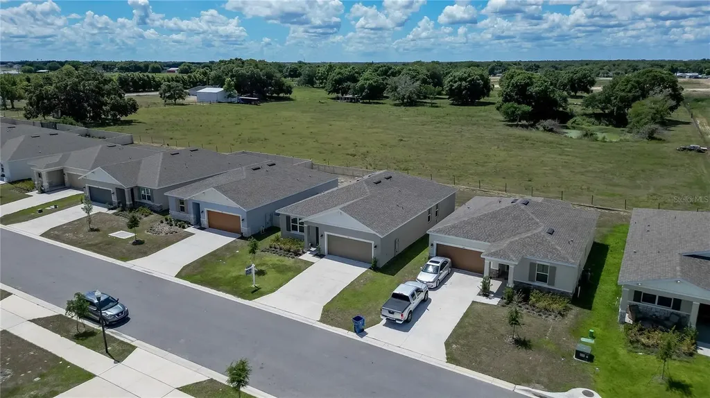661 Crown Rose Drive Eagle Lake FL 33839