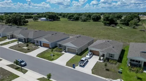 661 Crown Rose Drive Eagle Lake FL 33839