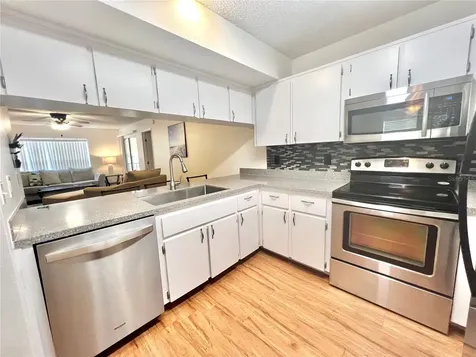 12041 Hoosier Court Hudson FL 34667