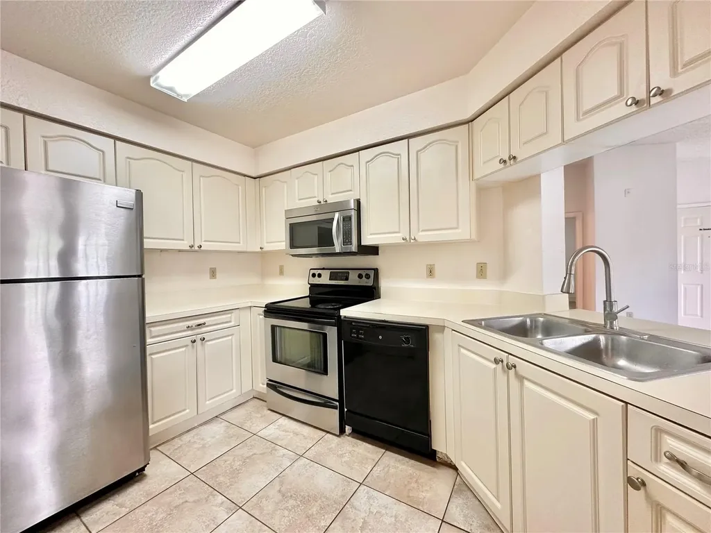 2550 N Alafaya Trail Orlando FL 32826