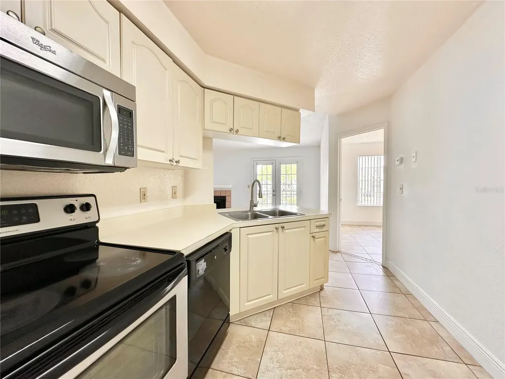 2550 N Alafaya Trail Orlando FL 32826