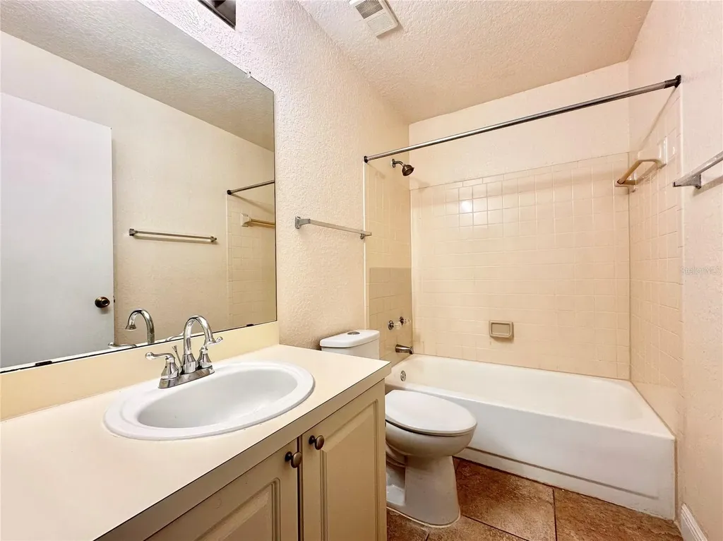 2550 N Alafaya Trail Orlando FL 32826