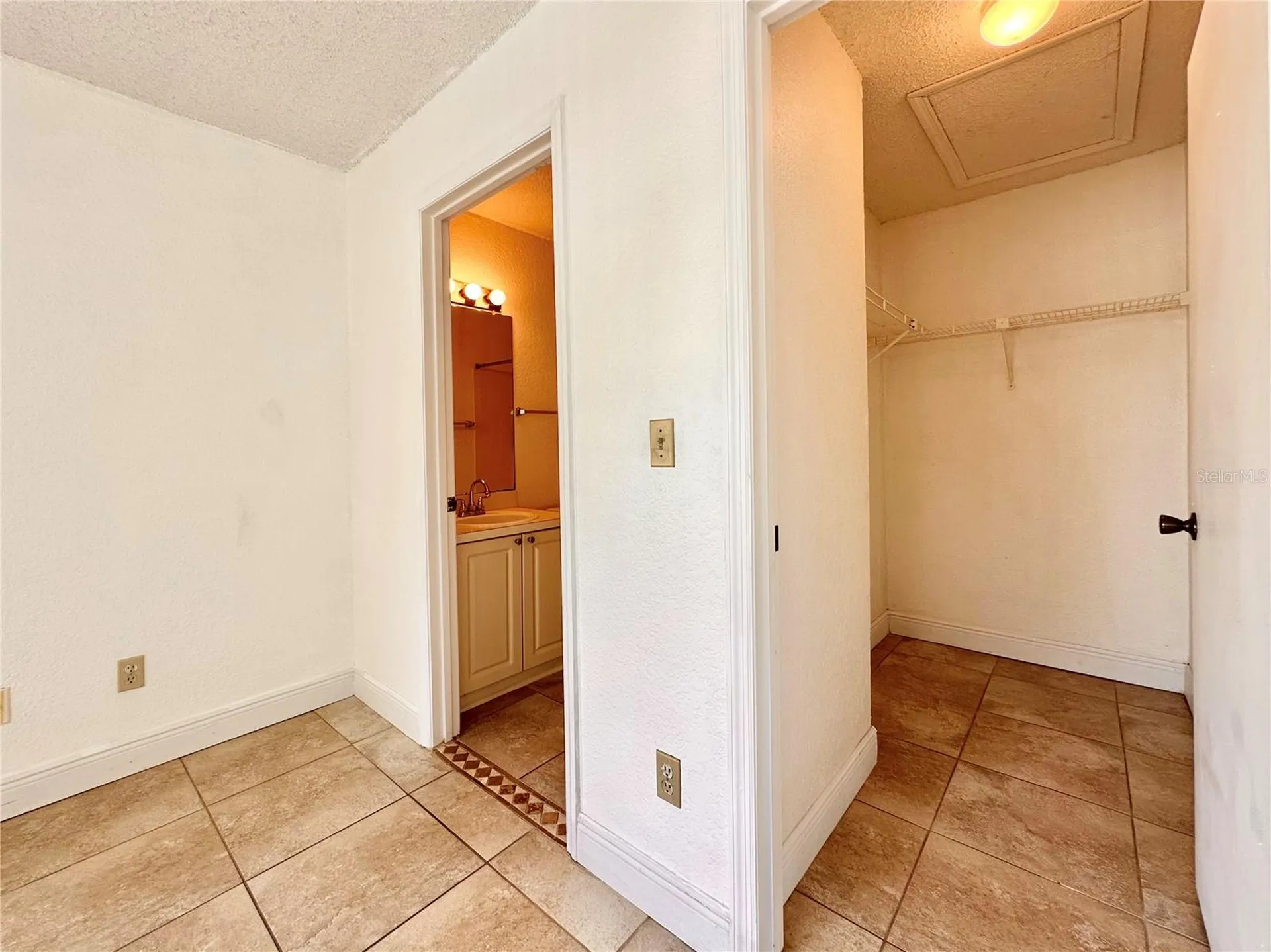 2550 N Alafaya Trail Orlando FL 32826