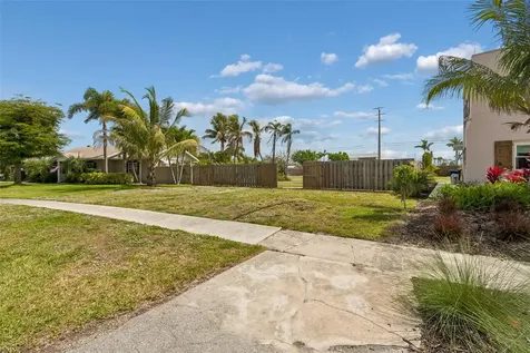 603 Casabella Drive Bradenton FL 34209