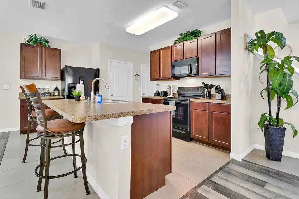 10108 Hawk Storm Avenue Tampa FL 33610