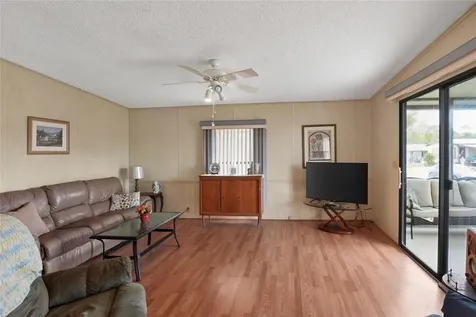 6473 Peppertree Path NE Winter Haven FL 33881