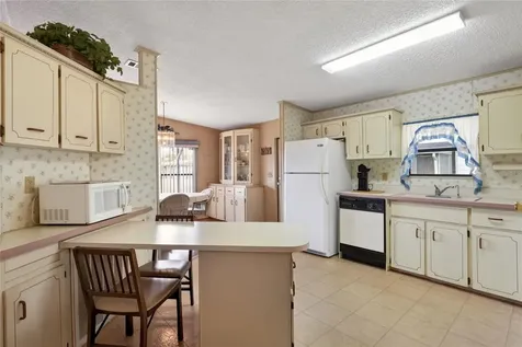 6473 Peppertree Path NE Winter Haven FL 33881