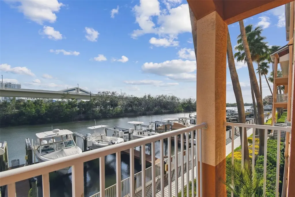5000 Culbreath Key Way Tampa FL 33611