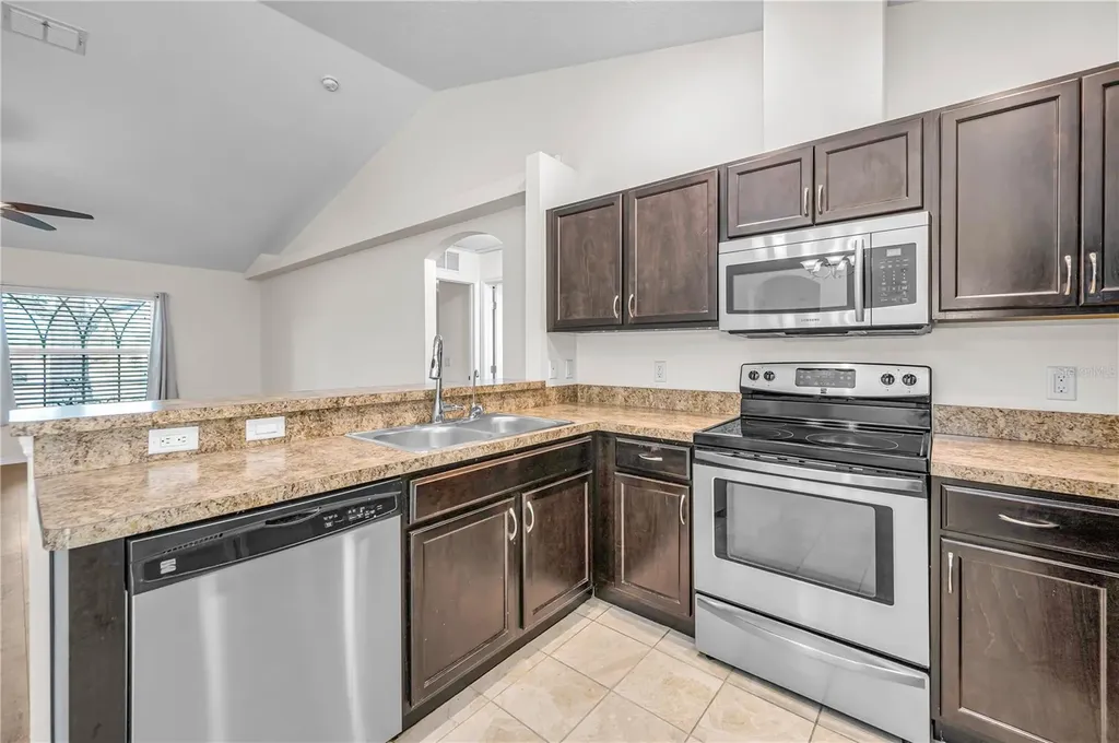 6906 297th Avenue N Clearwater FL 33761