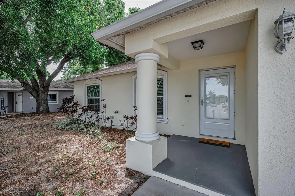 6906 297th Avenue N Clearwater FL 33761