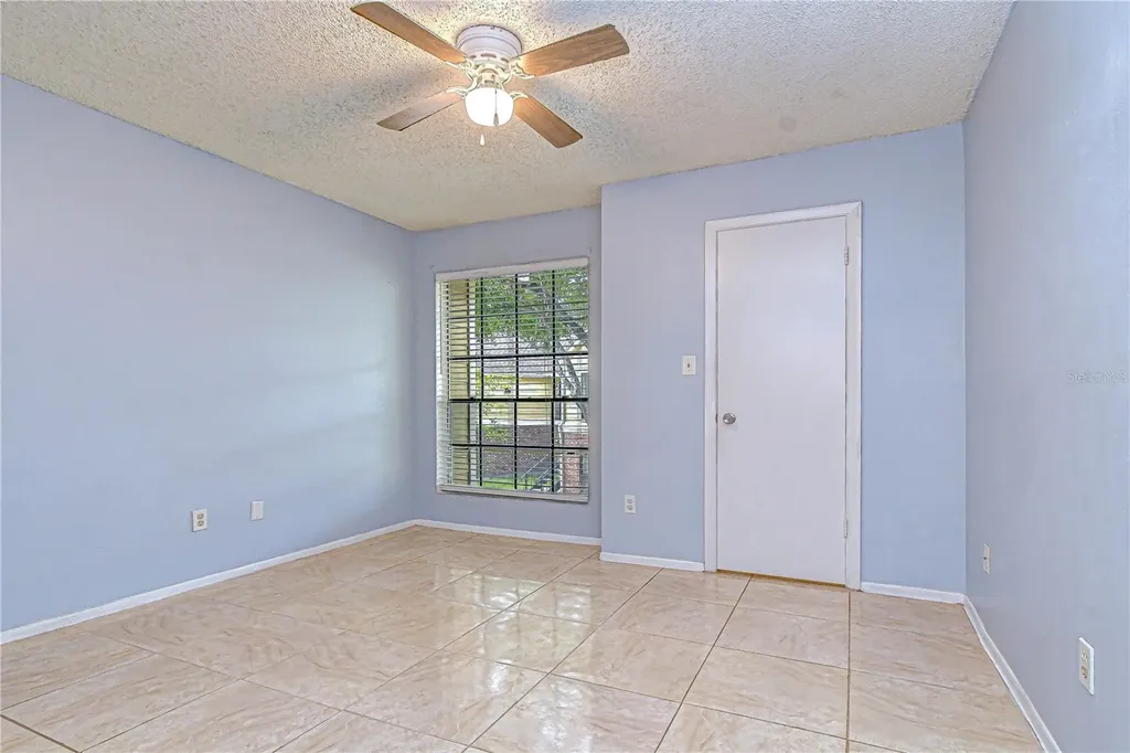 8723 Fancy Finch Drive Tampa FL 33614