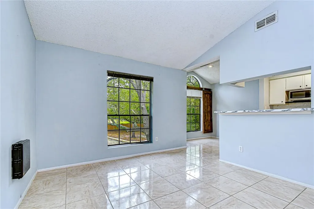 8723 Fancy Finch Drive Tampa FL 33614