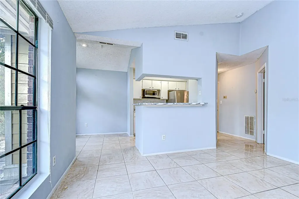 8723 Fancy Finch Drive Tampa FL 33614
