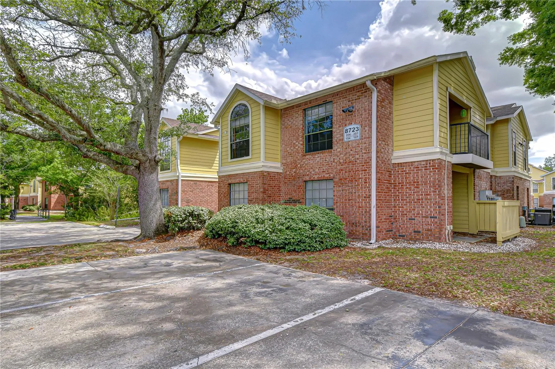8723 Fancy Finch Drive Tampa FL 33614