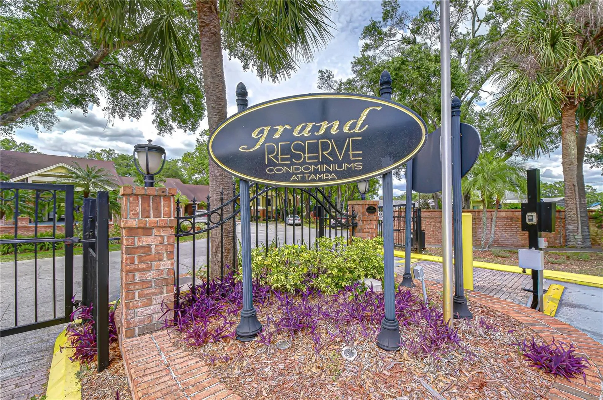 8723 Fancy Finch Drive Tampa FL 33614