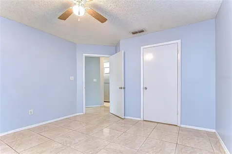 8723 Fancy Finch Drive Tampa FL 33614