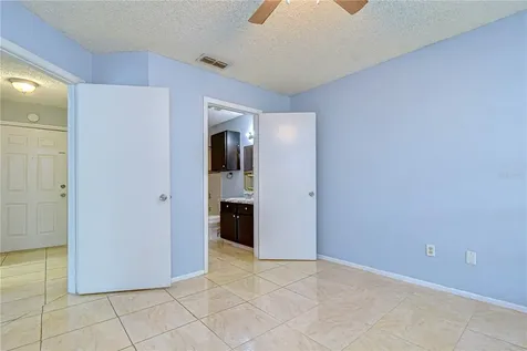 8723 Fancy Finch Drive Tampa FL 33614