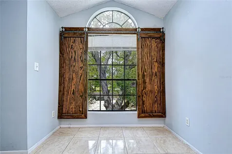 8723 Fancy Finch Drive Tampa FL 33614