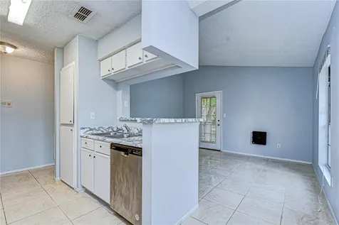 8723 Fancy Finch Drive Tampa FL 33614