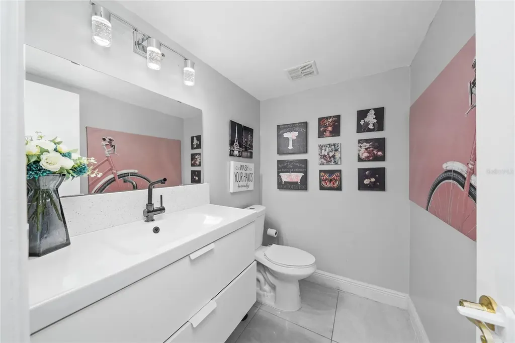 211 S Shadow Bay Drive Orlando FL 32825