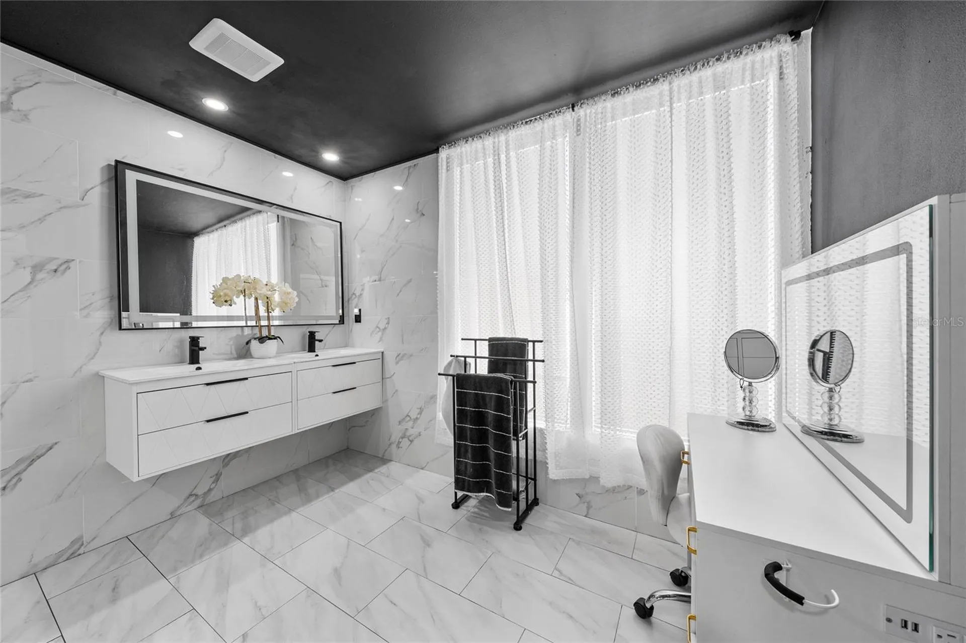 211 S Shadow Bay Drive Orlando FL 32825