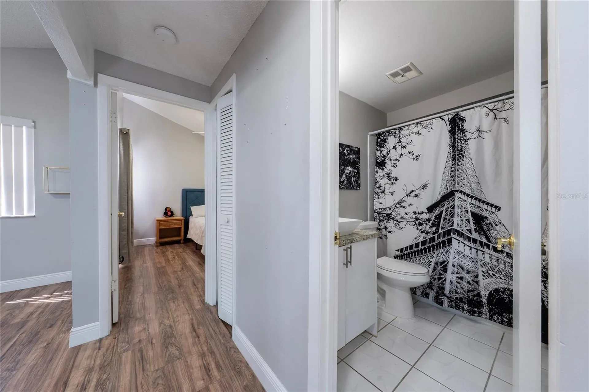 211 S Shadow Bay Drive Orlando FL 32825