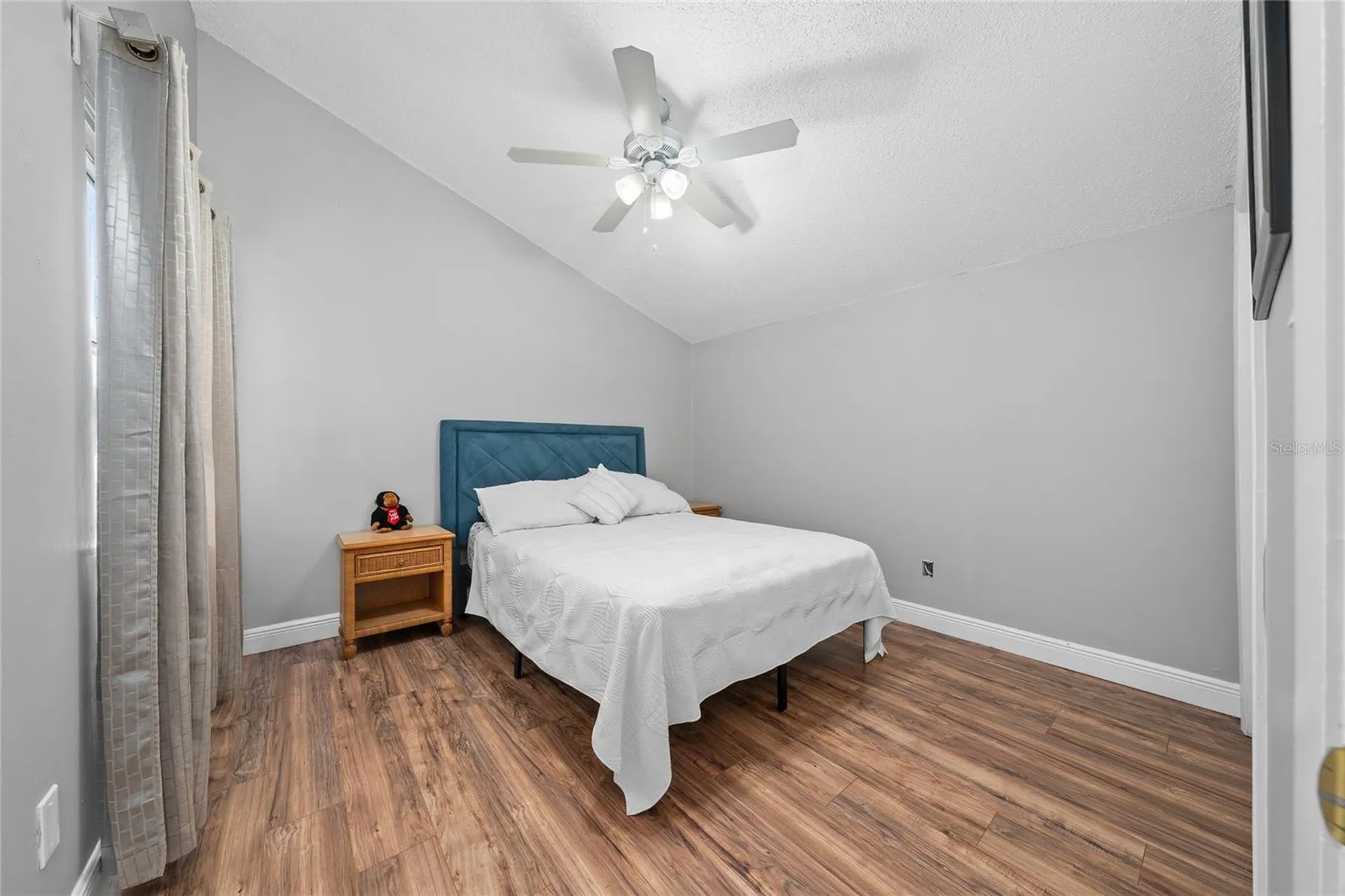 211 S Shadow Bay Drive Orlando FL 32825