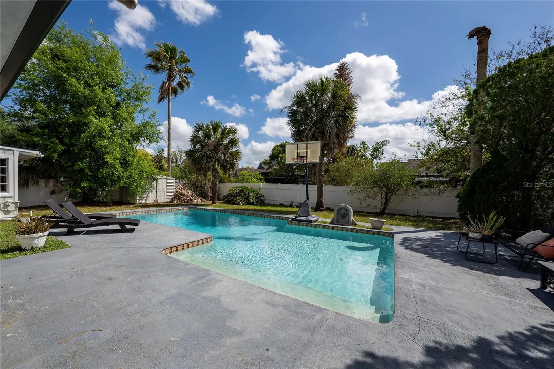 211 S Shadow Bay Drive Orlando FL 32825