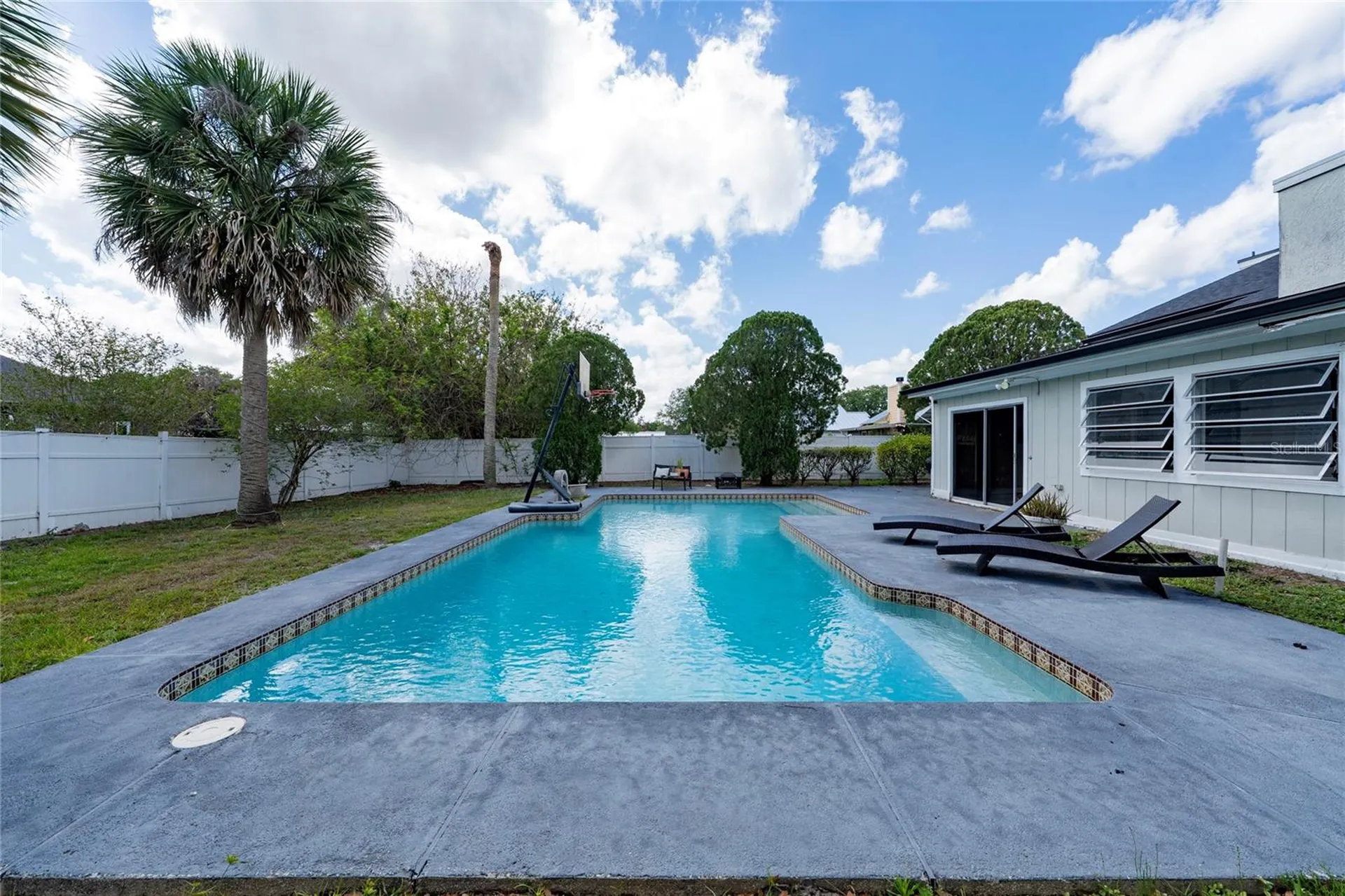 211 S Shadow Bay Drive Orlando FL 32825