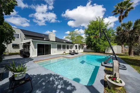 211 S Shadow Bay Drive Orlando FL 32825