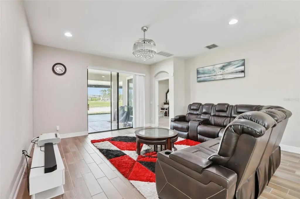 10740 Pleasant Knoll Drive Tampa FL 33647