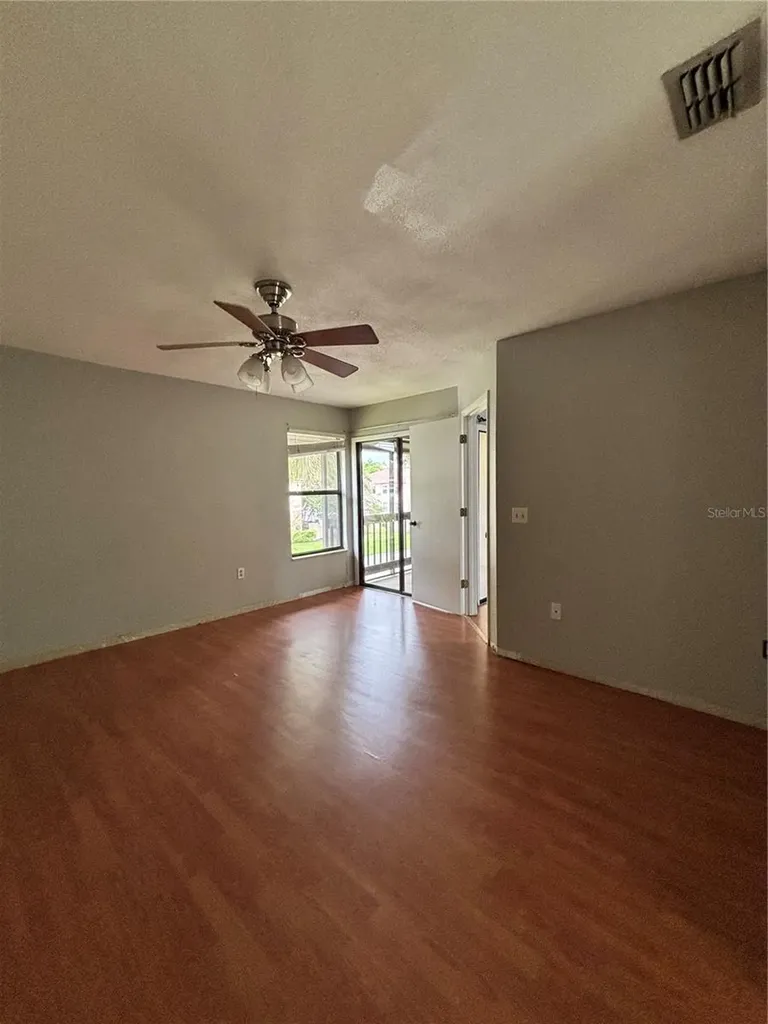 3118 S Semoran Boulevard Orlando FL 32822