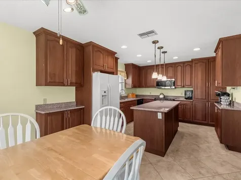 322 Falling Waters Lane Englewood FL 34223