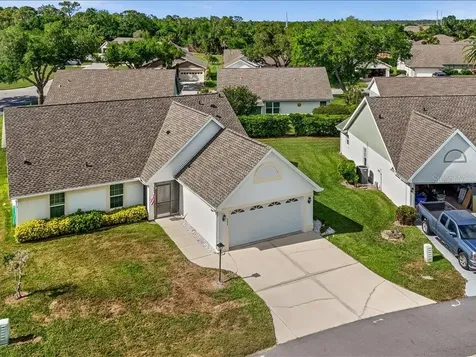 322 Falling Waters Lane Englewood FL 34223