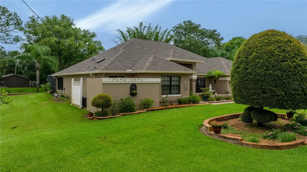 36 SE Chinica Drive Summerfield FL 34491