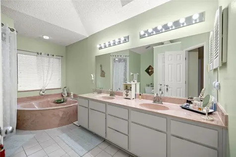 36 SE Chinica Drive Summerfield FL 34491
