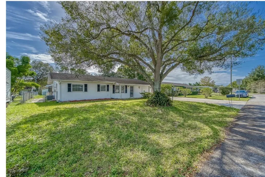 39093 Citadel Circle Zephyrhills FL 33542